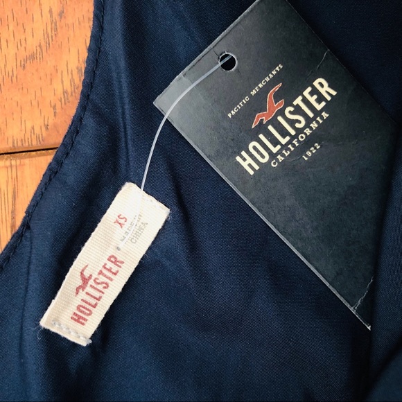 Hollister Navy Suede Scalloped Crop Top - Picture 5 of 7